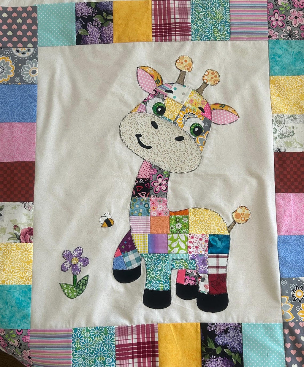 Patchwork Giraffe Quilt Pattern: Applique Baby Blanket, Wall Hanging PDF Download